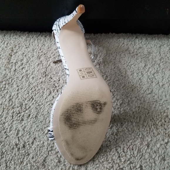 Shoes - Picture 2 of 5